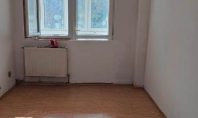 Apartament 4 camere, Podu Ros, 73mp